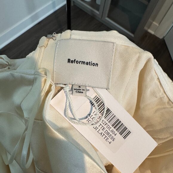 Reformation Ivory Fior Di Latte Alouette Dress 4 NEW Tulle Fit and Flare Wedding - Picture 6 of 7
